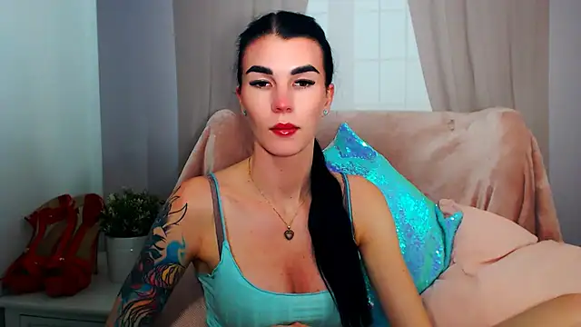 Snapshot of SofiiaBeauty chatting on December 2025 08:14:01 PM SofiiaBeauty online show from December 2025 08:14:01 PM