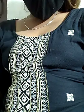 Snapshot of Hotty_ruvi chatting on November 2025 06:10:01 PM Hotty ruvi online show from November 2025 06:10:01 PM