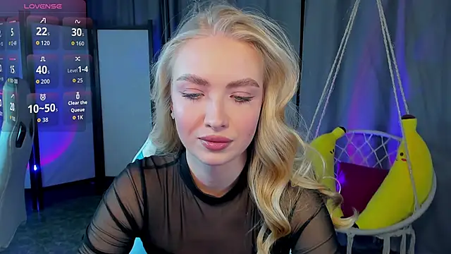 Snapshot of TessaGrays chatting on January 2026 09:36:02 AM TessaGrays online show from January 2026 09:36:02 AM