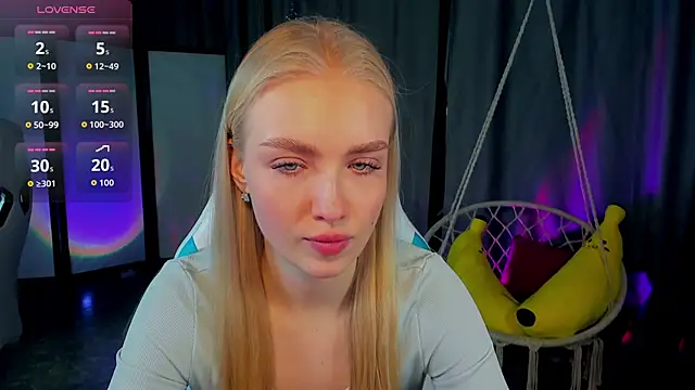 Snapshot of TessaGrays chatting on February 2026 12:37:02 PM TessaGrays online show from February 2026 12:37:02 PM