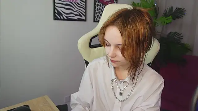 Staymonica online show from January 2026 02:22:02 PM