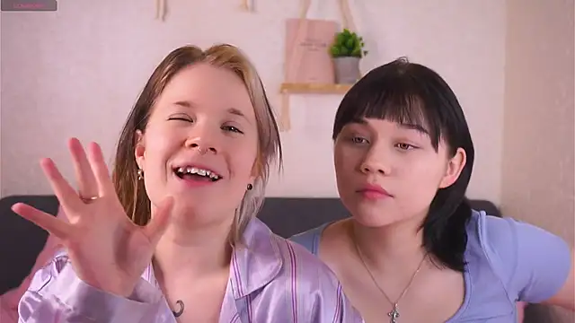 EviaVanveen online show from November 2025 08:02:01 AM