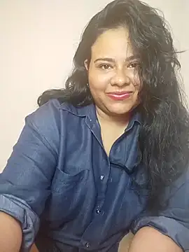 Snapshot of Tania_cruz_ chatting on October 2025 03:58:02 AM Tania cruz  online show from October 2025 03:58:02 AM