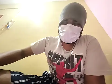 Snapshot of mallu_boy_23 chatting on February 2026 10:06:01 PM mallu boy 23 online show from February 2026 10:06:01 PM