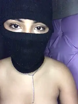 VANNESA 00 online show from October 2025 09:32:02 AM