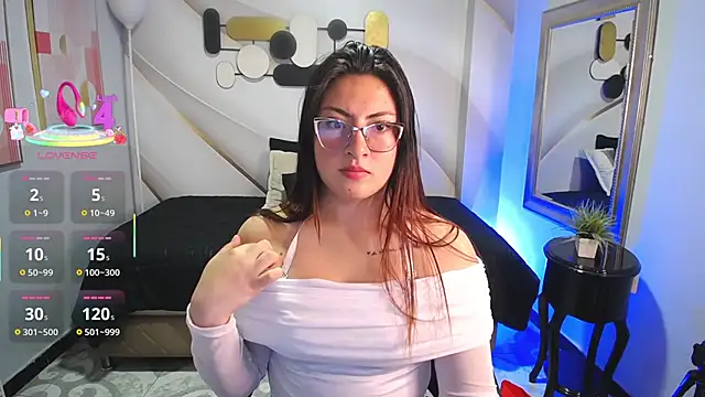 Charlotteee1 online show from October 2025 07:45:01 PM
