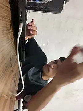 feetbooy online show from November 2025 11:52:01 PM