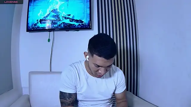 venedic bull online show from November 2025 04:23:02 AM