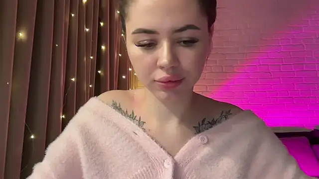 Snapshot of AlmaryKim chatting on January 2025 10:16:02 PM AlmaryKim online show from January 2025 10:16:02 PM