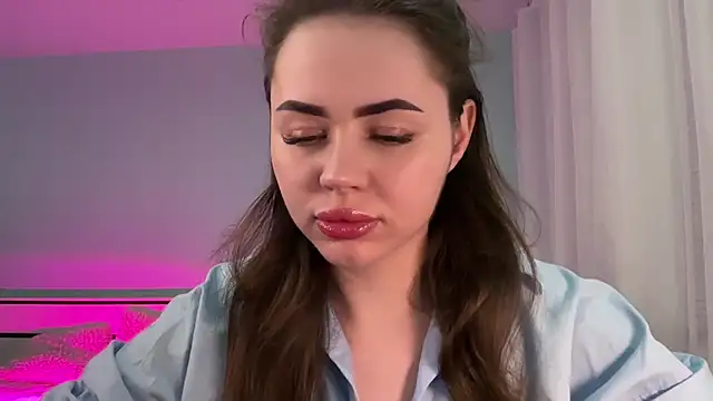 Snapshot of AlmaryKim chatting on February 2025 10:04:02 PM AlmaryKim online show from February 2025 10:04:02 PM