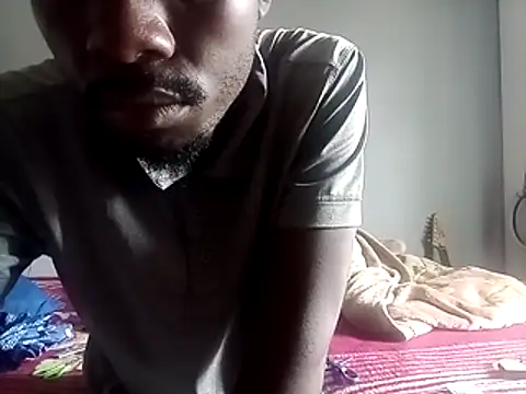 Snapshot of biGgslong01 chatting on March 2026 08:25:01 AM biGgslong01 online show from March 2026 08:25:01 AM