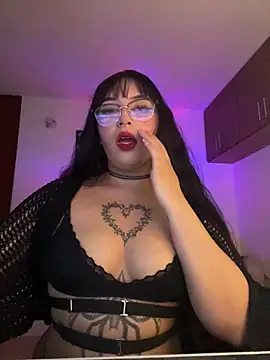 Hinatamoon  online show from November 2025 06:00:02 AM