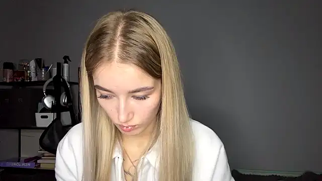 SweetCatherine online show from October 2025 12:14:02 PM