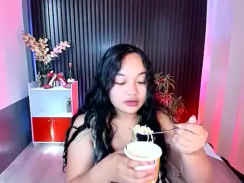 UrFavouriteCravings online show from November 2025 04:24:01 AM