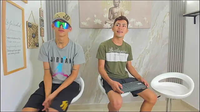 VERY HOT GUYS online show from January 2026 01:15:02 PM