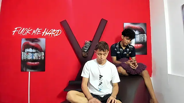 VERY HOT GUYS online show from April 2026 07:33:02 PM