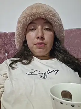 annyaparis online show from January 2026 12:35:01 AM