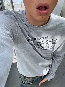 LiamMyst online show from April 2026 02:44:01 PM