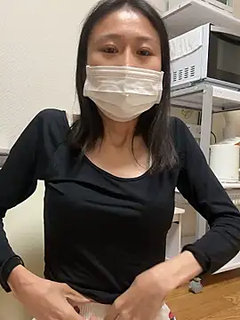 Snapshot of mia2_jp chatting on November 2025 10:58:02 AM mia2 jp online show from November 2025 10:58:02 AM