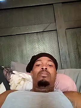 Snapshot of Kadsanova chatting on October 2025 05:03:01 PM Kadsanova online show from October 2025 05:03:01 PM