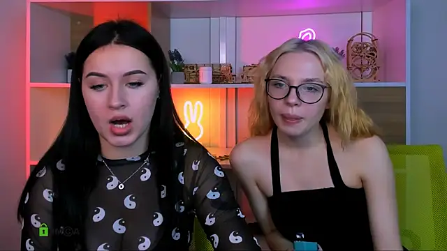 Snapshot of vivy_star1 chatting on November 2025 09:50:02 AM vivy star1 online show from November 2025 09:50:02 AM