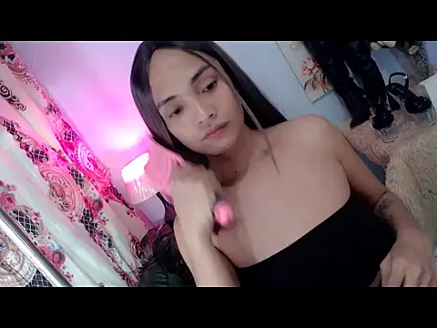 Snapshot of xAsianTOPModelx chatting on May 2026 10:32:02 AM xAsianTOPModelx online show from May 2026 10:32:02 AM