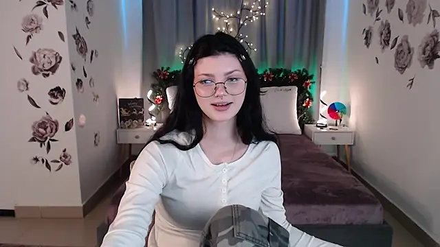 MileyRood online show from December 2025 01:04:02 AM