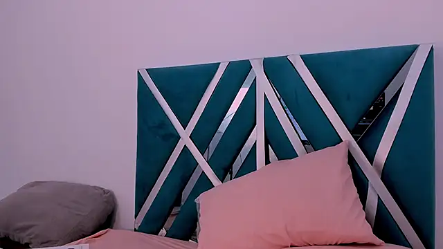 skysaenz online show from May 2026 06:37:02 PM