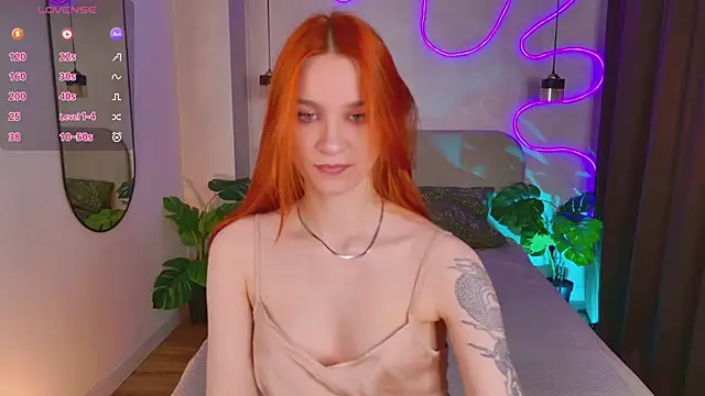 Snapshot of PollyMayer chatting on June 2026 08:55:02 PM PollyMayer online show from June 2026 08:55:02 PM