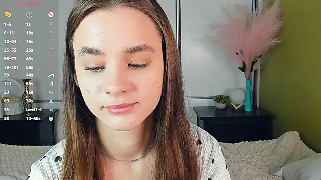 JinnyMcie online show from April 2026 07:46:01 AM