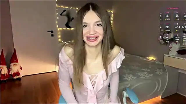 OdaMinty online show from December 2025 06:33:01 AM