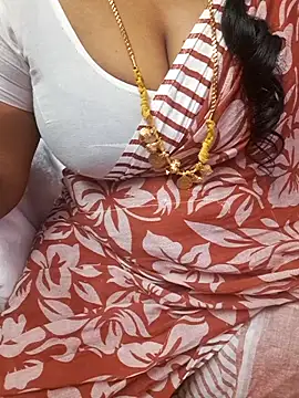 Snapshot of Tamil_Ammani chatting on February 2026 05:52:01 AM Tamil Ammani online show from February 2026 05:52:01 AM