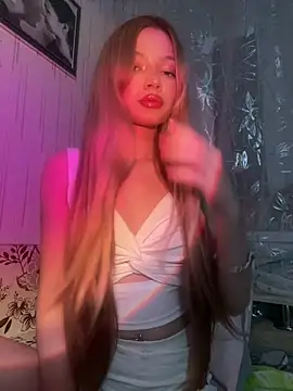  Siennaaa  online show from March 2026 10:40:01 PM