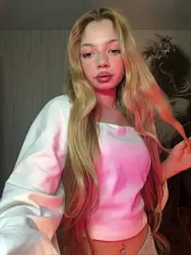  Siennaaa  online show from March 2026 10:16:01 PM