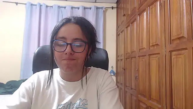 Venus cat  online show from February 2026 05:28:02 AM