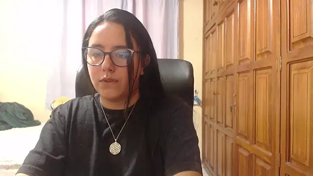 Venus cat  online show from February 2026 12:58:02 AM