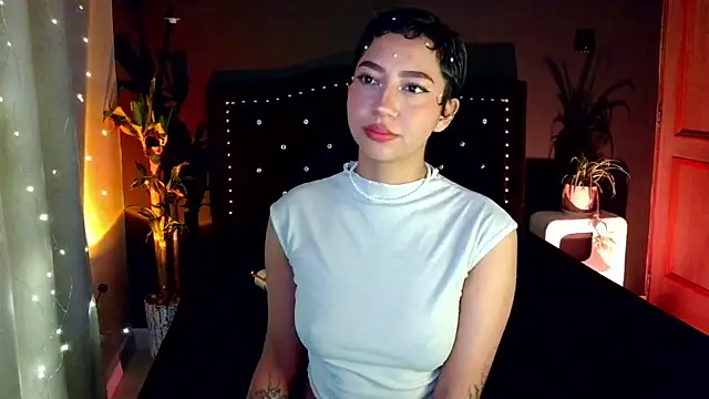 emma web  online show from April 2026 12:42:02 PM