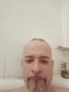 Curious9884 online show from April 2026 05:36:01 PM