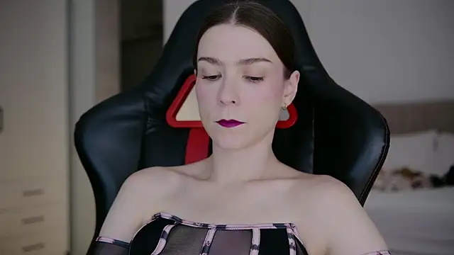 WowHelloAlice online show from April 2026 03:30:02 AM