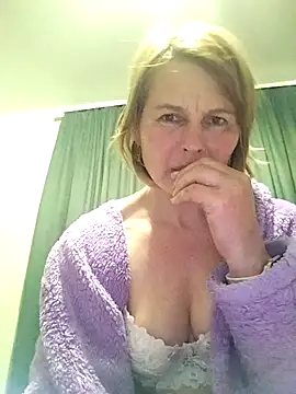 Masha412111 online show from April 2026 09:05:01 PM