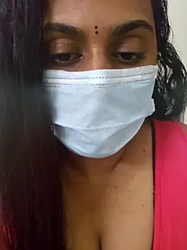 Snapshot of Dheronika_sweetie chatting on February 2026 06:35:02 PM Dheronika sweetie online show from February 2026 06:35:02 PM