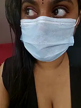 Snapshot of Dheronika_sweetie chatting on February 2026 05:30:01 PM Dheronika sweetie online show from February 2026 05:30:01 PM