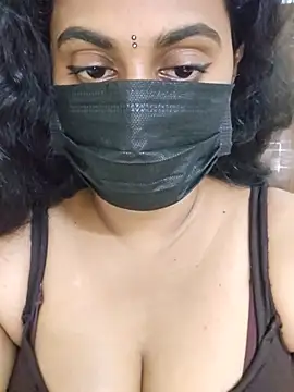 Snapshot of Dheronika_sweetie chatting on June 2026 05:21:01 AM Dheronika sweetie online show from June 2026 05:21:01 AM