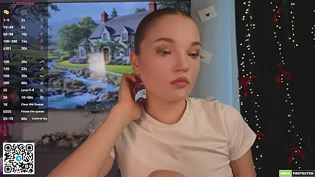 JulieLupo online show from April 2026 07:20:02 AM