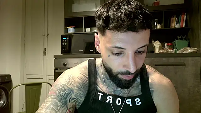 MasculineGuy99 online show from May 2026 11:33:02 PM