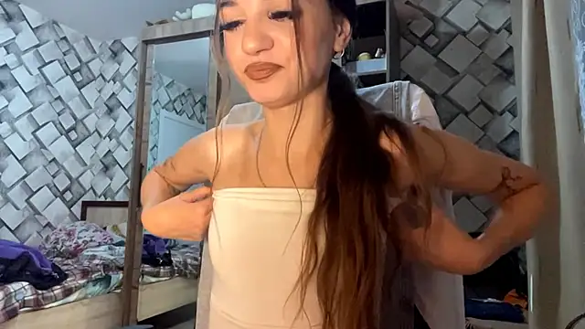 CandiDeso online show from October 2025 04:04:01 PM