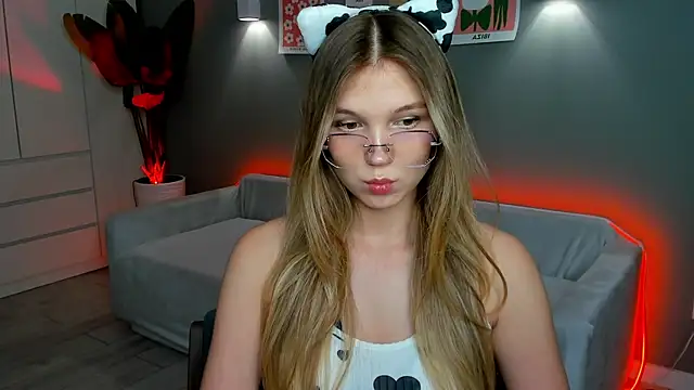 linakorvin online show from November 2025 01:11:02 PM