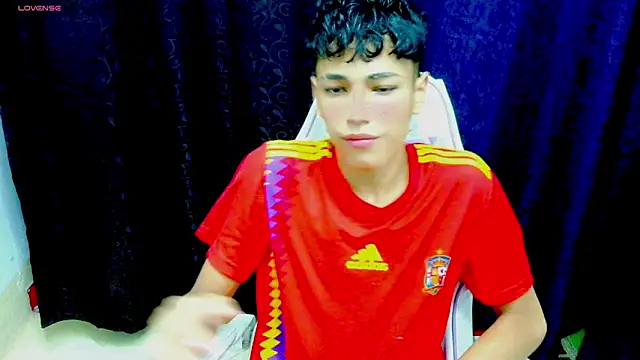 Im david02 online show from November 2025 12:27:02 PM