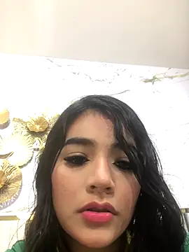 Emilycute18   online show from November 2025 08:08:02 PM