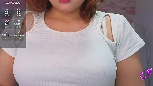 Snapshot of mia_foster_t chatting on February 2026 01:26:01 PM mia foster t online show from February 2026 01:26:01 PM